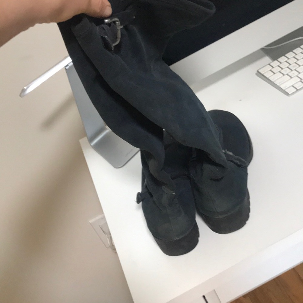 Shoes - Picture 3 of 5